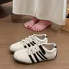 Zapatos de mujer con suela blanda, zapatillas de verano para mujer con velcro, zapatos casuales cómodos, zapatillas versátiles de moda con bloques de color retro nuevos