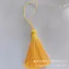 Directo de fábrica hecho a mano borla adorno colgante de bolsa antigua adorno colgante de ropa pequeño sachet de borla bigotes pequeños gordos verticales