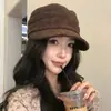 Sombrero ecuestre plano suelto vintage circunferencia de cabeza grande gamuza felpa retro plisado Maillard tamaño grande gorra plana gorra de vendedor de periódicos