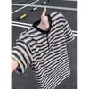 Camiseta masculina listrada de manga curta, nova para o verão de 2026, gola redonda, modelagem solta, estilo casal, camiseta casual retrô japonesa