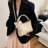 Bolso Pequeño de Moda para Mujer 2025 Nuevo Trendy Combinable Bolso Cruzado Casual Elegante Portátil Moda Tote Bolso Pequeño