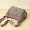 Bolso Cruzado de Nylon 2026 Nuevo para Mujer, Bolso de Hombro Multicapa Ligero, Mochila Pequeña Casual para Madres de Mediana Edad y Mayores
