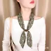 Nuevo Pañuelo de Seda Desplegable Estilo Retro para Primavera y Verano, un Accesorio Decorativo que Realza la Elegancia, Adecuado para Viajes y Sesiones de Fotos de Mujeres