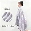Toalha de banho em fleece coral para adultos, espessa, estilo feminino, adequada para hotéis, dormitórios e uso doméstico, macia, super absorvente, não solta fiapos, toalha de banho grande
