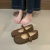 Zapatos de ante estilo retro con punta dividida tipo pezuña de cerdo para mujer, nuevos mocasines versátiles de suela blanda para otoño 2026