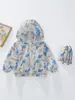 Ventas directas desde la fábrica de origen: Chamarra de sol con cierre y capucha para verano 2026 para niños y niñas con bolsillos casuales, elegante y simple