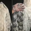 Tecido Jacquard Floral em Renda com Bordado de Floco de Damasco, Moderno e Leve, Adequado para Vestidos de Noiva, Decoração de Casa e Roupas de Designer