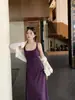 Lindo Vestido de Alça Costas Nuas Estilo Borboleta com Bojos Removíveis que Cobrem os Seios Laterais e Realçam o Formato do Busto, Pode Ser Usado por Dentro ou por Fora, para Mulheres