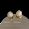 Brincos Stud Geométricos Retrô Franceses Ovalados Estilo Corte Feminino Elegantes Brincos Estilo Hong Kong Luxo Leve Alta Qualidade Feminino Atacado