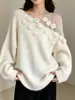 Suéter pullover floral tridimensional de estilo francés, novedad de principios de otoño 2026, tejido fino, suave y holgado para mujer