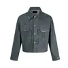 Jaqueta jeans boxy lavada estilo rua americano Magic Bear com gola de lapela, jaqueta workwear plissada, ombro normal, comprimento curto