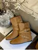 Botas de otoño para mujer con punta redonda, botines retro estilo Martin, botines cortos súper populares, nuevo estilo con aumento de altura interior, gamuza estilo coreano, 2026