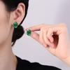 Moda japonesa y coreana temperamento simple Joker aretes de piedras preciosas de circón único color suministro directo de fabricantes de joyería para la oreja