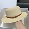 Sombrero de Paja de Ala Ancha con Protección Solar, Copa Plana para Mujer, Tendencia de Verano, Estilo Francés Retro Simple, Sombrero de Sol para Viajes y Playa