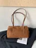 Bolsa de Veludo com Flocagem Feminina 2026 Nova Outono Retro Milanesa para o Dia a Dia Bolsa de Ombro Único Sob o Braço Versátil Bolsa Almofada
