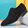 Nuevos Zapatos de Cuero Casual de Negocios para Hombre Estilo Coreano Combinan con Todo Tela Cubierta Transpirables de una Sola Capa Punta Puntiaguda Zapatos Sencillos de Diseñador