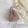 Bolso plisado de diseño de nicho popular de este año 2023, nuevo bolso de mujer de verano, estilo occidental, bolso de hombro combinable, bolso tipo cubo