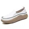 Sapatilhas de Outono Super Fibra Novos Sapatos Brancos Femininos Sola Grossa Color Block Casual Salto Baixo Sapatos para Gestante Mocassins Slip-on