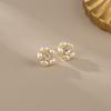 Pendientes Elegantes Super Elegantes Moda Estilo Francés Perla Diamante Pendientes de Flor Lujo Ligero Avanzado Clip para la Oreja con Placa para Incienso de Mosquito sin Oreja