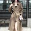 Gabardina color caqui estilo británico para mujer, nuevo modelo primavera y otoño 2026, abrigo de longitud media de alta gama con un look elegante para personas petite