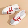 Zapatillas de Entrenamiento Alemanas Estilo Chino Originales para Mujer Primavera 2025 Nuevas de Nicho Tenis Azul Lago Dedo Ancho Zapatos Deportivos Casuales para Estudiantes