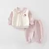 Conjunto de Moletom com Capuz e Calça para Bebê Primavera e Outono Casual para Recém-nascidos e Crianças Pequenas Estilo Coreano Elegante Conjunto Separado Roupa de Exterior Infantil