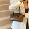Bolso de Hombro Retro de Gran Capacidad para Otoño e Invierno para Mujer 2025 Nueva Moda Bolso de Hombro Moderno para el Trabajo y Ropa de Trabajo Bolso de Mujer