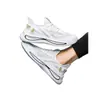 Zapatos Deportivos para Hombre de Stock Listo para Comercio Exterior, Nuevos Zapatos Transpirables de Malla Fly-Knit de Otoño, Zapatos Casuales de Estilo Coreano para Correr para Hombre