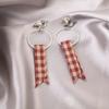 Pendientes de Clip Elegantes y Versátiles para Mujeres Sin Perforaciones, Adecuados para el Viaje Diario, con un Toque de Lujo Ligero de Alta Gama, Diseño Triangular
