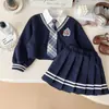 Conjunto de Saia Estilo Preppy para Meninas, Novo Moda Coreana Falso Conjunto de Duas Peças com Blusa de Manga Longa e Saia Plissada, Conjunto de Outono JK de Duas Peças