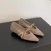 Zapatos Mary Jane retro estilo francés con lazo, peludos, para mujer, nueva colección otoño/invierno 2025, tacón grueso, planos elegantes y versátiles de punta baja