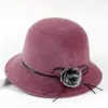 Sombrero para mujer de mediana edad y estilo antiguo tipo cubeta para mujer otoño e invierno cortavientos lana lazo retro Joker sombrero de pescador venta al por mayor