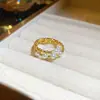 Anillo de Perla con Estrella de Zirconia Estilo Francés, Anillo de Dedo Índice Vintage de Corte de Alta Gama Nicho, Accesorio Versátil para la Mano para Mujeres