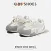 Novedad Otoño 2026 Zapatillas de Moda para Niños y Niñas, Malla Ligera Zapatos de Entrenamiento Alemanes, Transpirables Casuales Zapatos Forrest Gump, Modernos