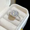 Anillo Sencillo y Exquisito de Cubo de Azúcar con Circonita Geométrica, Estilo de Nicho de Gama Alta, Joyería de Mano Elegante y Grácil para Mujeres, Accesorio Más Vendido