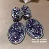 Aretes Ovalados de Circonita con Forma de Flor, Aretes de Moda Estilo Corte Vintage, Aretes de Lujo Ligero de Gama Alta con un Diseño Único