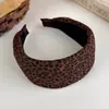 Diadema ancha vintage con estampado de leopardo, tela gruesa, moderna, que realza la altura, color Maillard, antideslizante, accesorio de pelo elegante