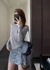 El atuendo perfecto para otoño e invierno: una camiseta de manga larga lisa, cómoda, cálida y adelgazante, con cuello redondo, perfecta para usar en capas
