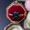 Anel de Opala Negra Incrustada para Mulheres, Ajustável, Estiloso e Elegante, Pedra Principal 7x9mm, Venda Direta do Fabricante, Anel Quadrado Pequeno Cubo de Açúcar