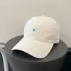 Gorra de béisbol bordada con letra simple estilo coreano para mujer, versátil para primavera y verano, nuevo estilo callejero que hace que la cara se vea más pequeña, gorra de sol para estudiantes