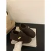 Sandálias Birkenstock femininas com plataforma para aumentar a altura, novo modelo da temporada de inverno 2025, quentes e felpudas, sandálias Birkenstock fofas e originais