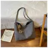 Bolsa de Ombro Tipo Saco de Grande Capacidade para Mulheres 2026 Nova Outono Retro Merade Bolsa de Ombro para o Dia a Dia Bolsa Tote