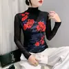 Ropa europea para mujer 2023 otoño e invierno moderna estilo occidental manga larga cuello alto malla camiseta mujer posicionamiento flor Top Disparo real