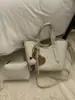 Bolsa de Maquillaje Diaria Sencilla, Bolso Portátil, Nuevo Modelo 2025, Bolsa de Almacenamiento de Cosméticos de Lujo con Patrón de Lichi para Mujer
