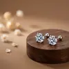Aretes de botón de plata de ley s925 con moissanita de seis garras, lujo ligero y sensación de alta gama, aretes de diseño de nicho simples y versátiles