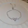 Nuevo Pulsera de Perlas Estilo Chino con un Toque de Lujo Ligero y de Alta Gama, Tendencia de Moda Retro de Nicho, Joyería de Pulsera de Perlas Versátil
