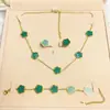 Venda Quente Transfronteiriça 15 Flores de Cinco Folhas Grandes Pulseira Colar Brincos Aço Inoxidável 18K Flor de Cinco Folhas Fritillaria Lado Único Joias