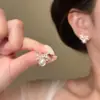 Brincos de Tarraxa com Laço de Renda Estilo Coreano e Pérola para Mulheres Levemente Luxuosos de Nicho de Alta Qualidade Versáteis Absolutamente Lindos