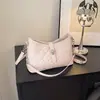 Bolsa de Braço Estilo Novo de Verão, Moderna e Versátil para o Dia a Dia, Bolsa de Ombro Texturizada, Bolsa Feminina com Fivela de Fechamento, Bolsa Transversal Simples