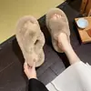 Chinelos antiderrapantes 2026, pantufas peludas para mulheres, novo modelo para uso externo, solas plataforma grossas, sapatos caseiros para aumentar a altura para pessoas baixinhas, inverno